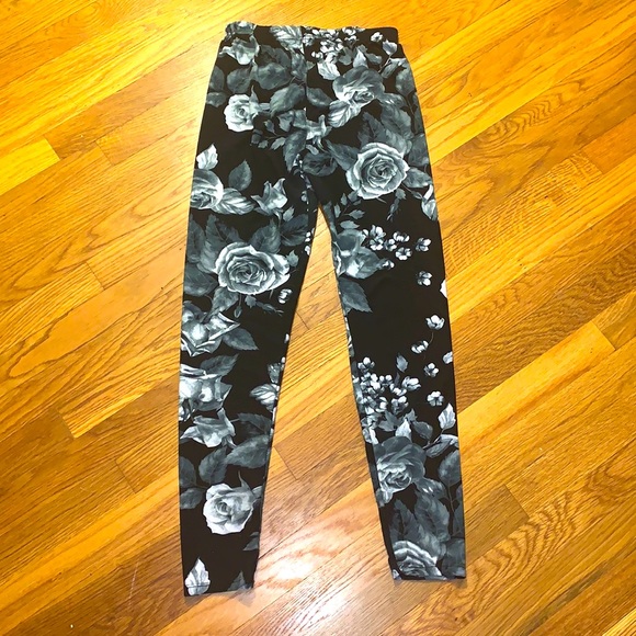 Pants - Leggings black and white floral